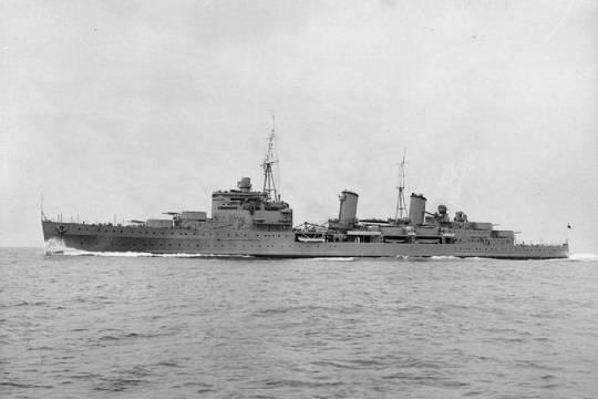<br />
Золото крейсера «Эдинбург» — Английские водолазы достали 5,5 тонн советского золота с глубины 250 метров<br />
