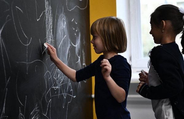 <br />
Der Tagesspiegel (Германия): Как некоторые российские учителя модернизируют школьную систему страны<br />
