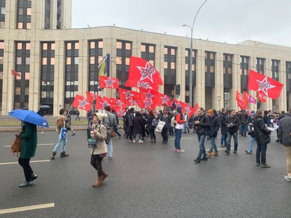 Навальный и Соболь «накружили» себе число митингующих в Москве