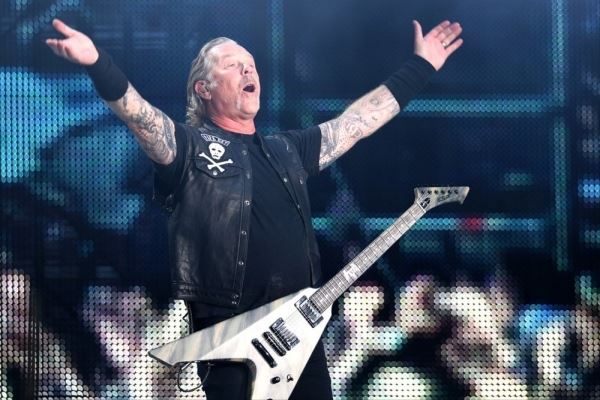   Metallica отменила концерты из-за алкоголизма Джеймса Хэтфилда 